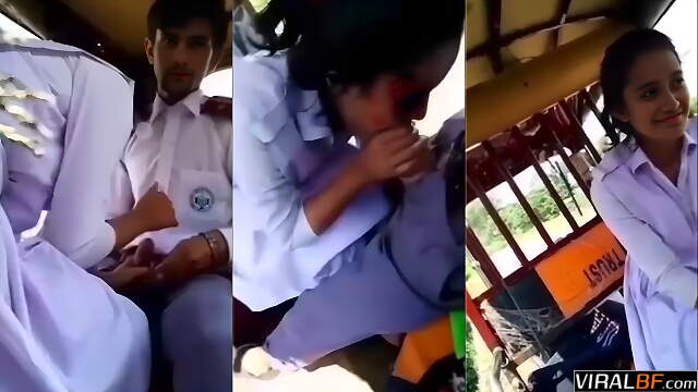 Desi Bangladeshi School Girl Caught Giving Blowjob In Rickshaw