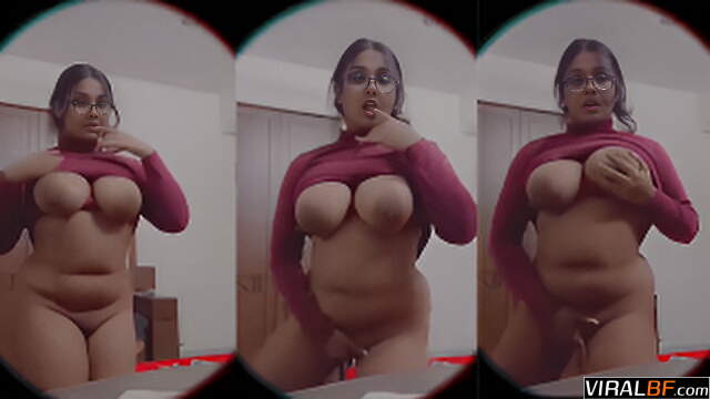 Voluptuous Babe’s Uncut Private Strip Tease Exposed